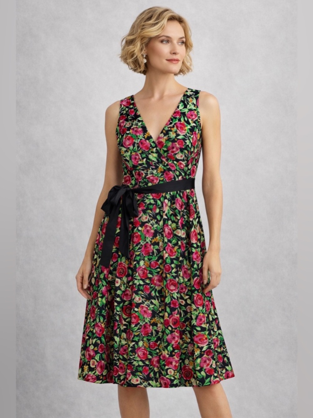 Garnet Hill 100% Silk Floral Dress Women’s Size 18 Plus V-Neck Fit & Flare Black